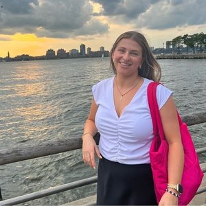 Meet your Posher, Brooke